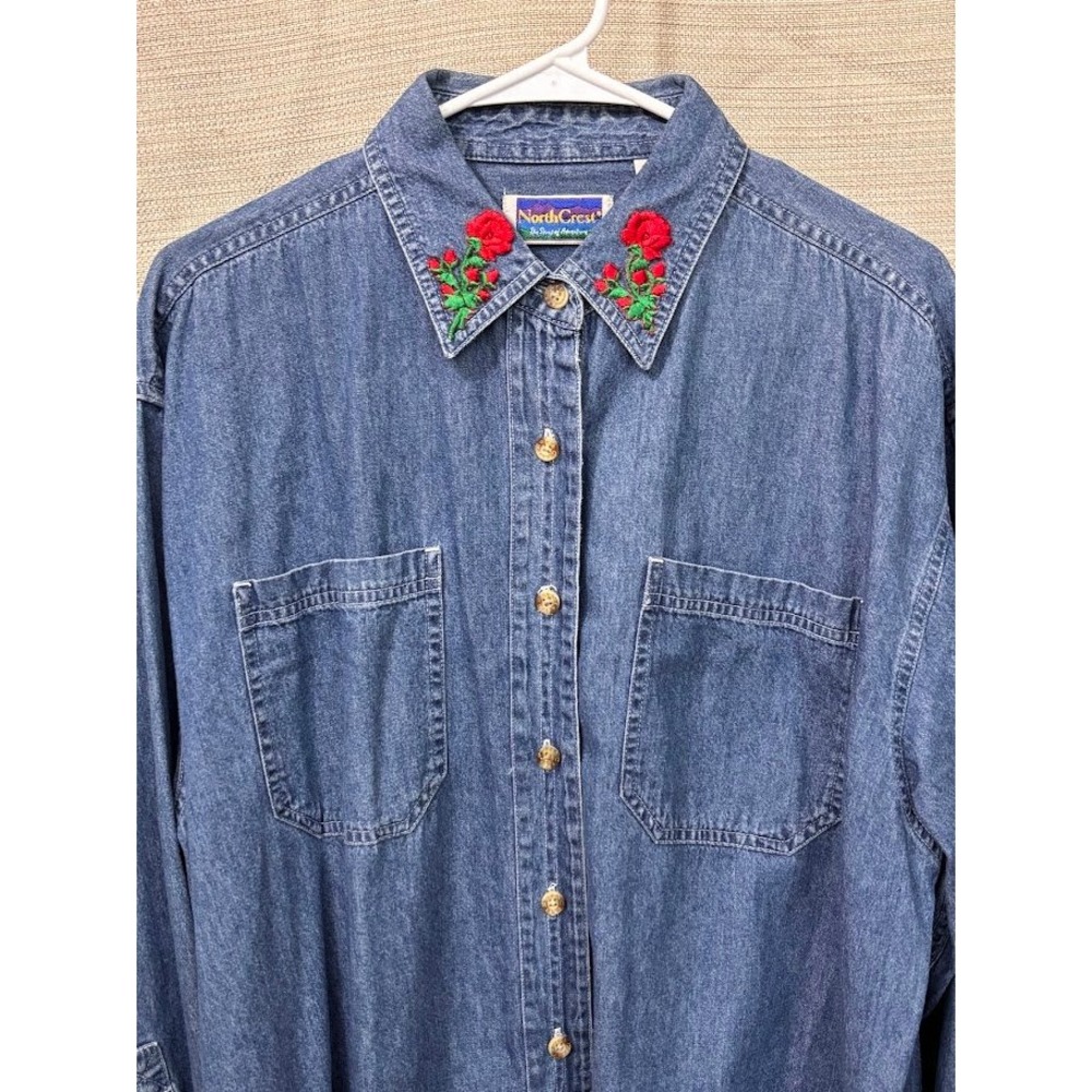NorthCrest Womens XL Blue Denim Button Down Shirt Red Rose Embroidered Collar
